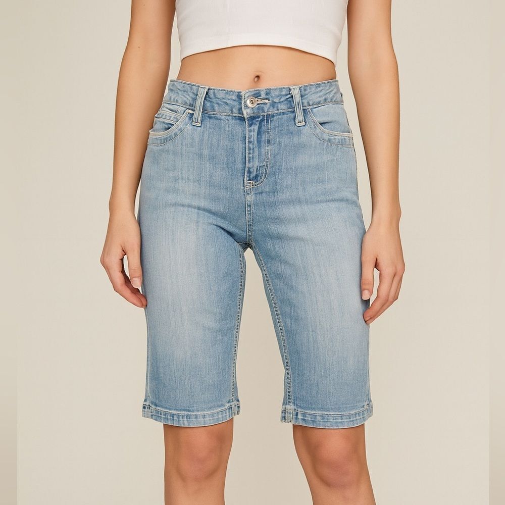 YMI Denim Jean Bermuda Style Shorts Size 7